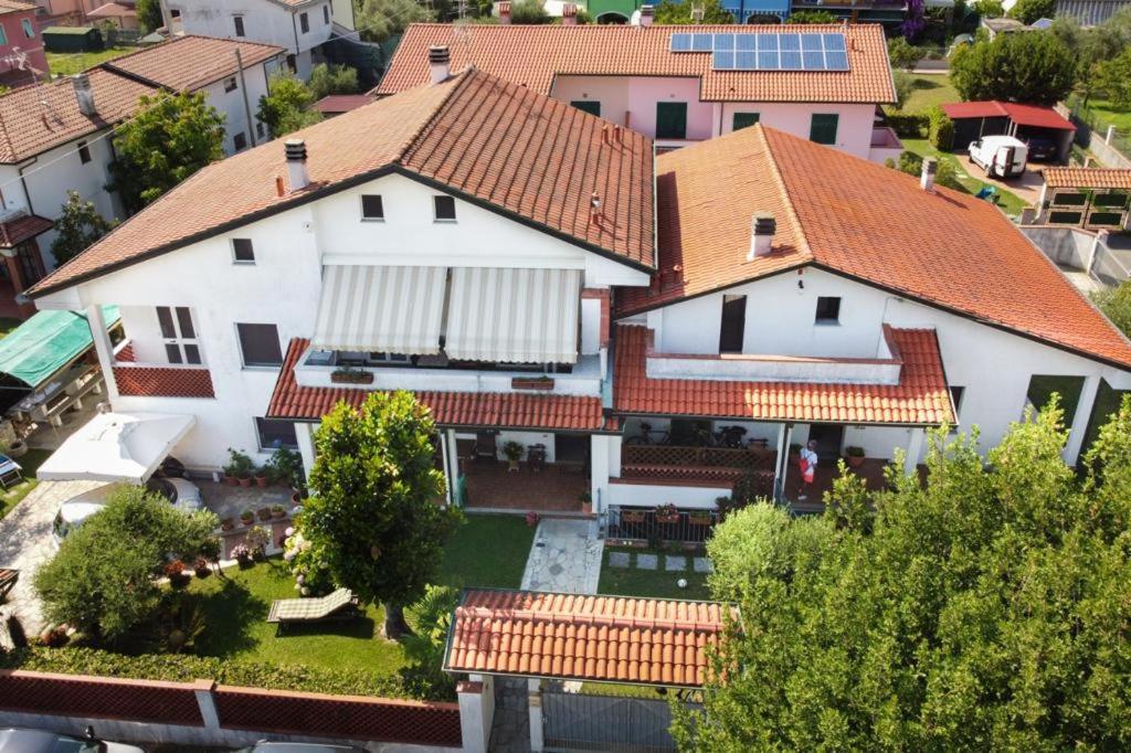 B&B Il Girasole Ortonovo Екстер'єр фото