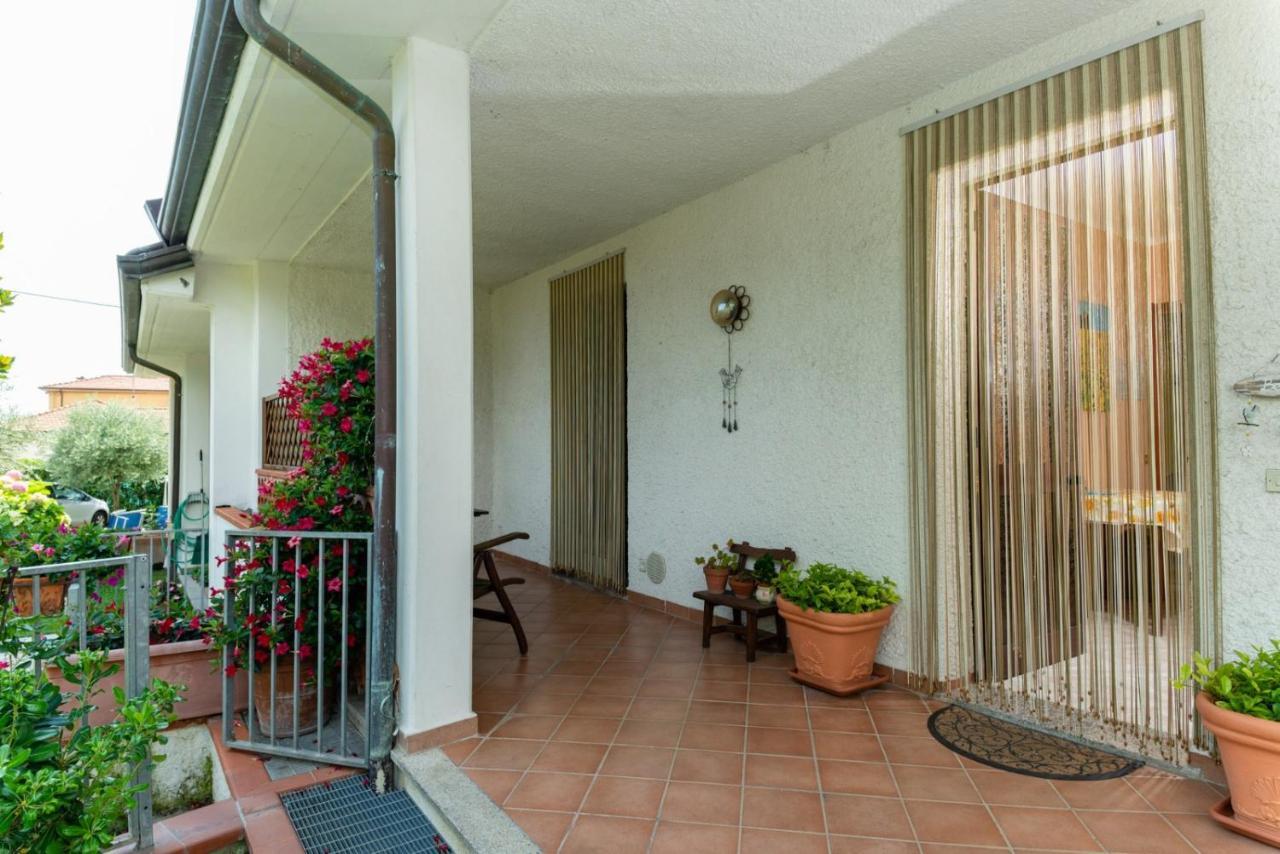 B&B Il Girasole Ortonovo Екстер'єр фото