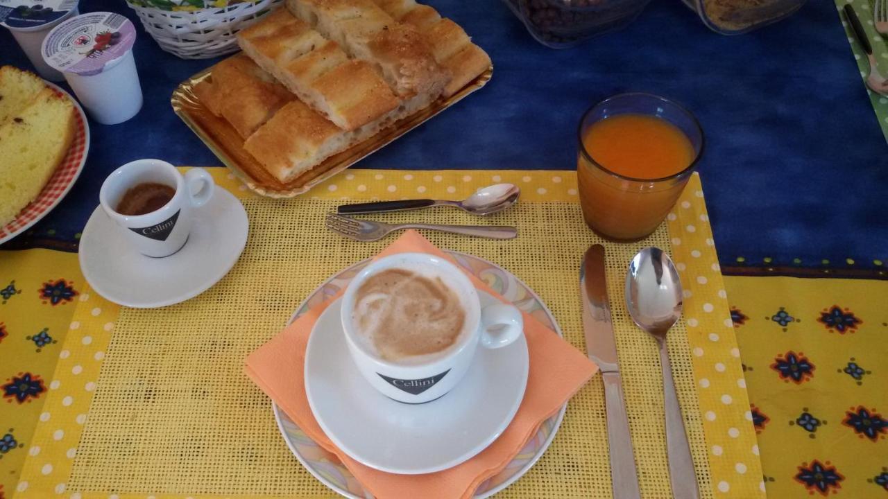B&B Il Girasole Ortonovo Екстер'єр фото