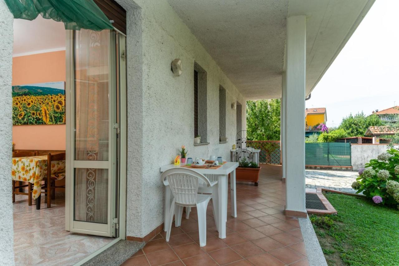 B&B Il Girasole Ortonovo Екстер'єр фото