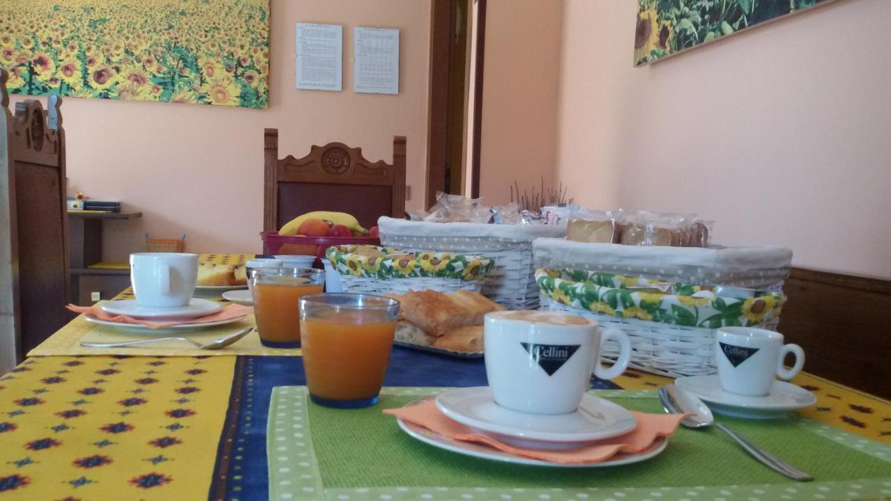 B&B Il Girasole Ortonovo Екстер'єр фото