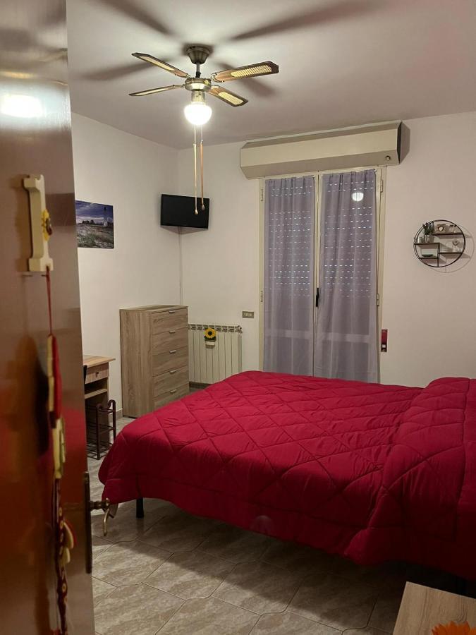 B&B Il Girasole Ortonovo Екстер'єр фото