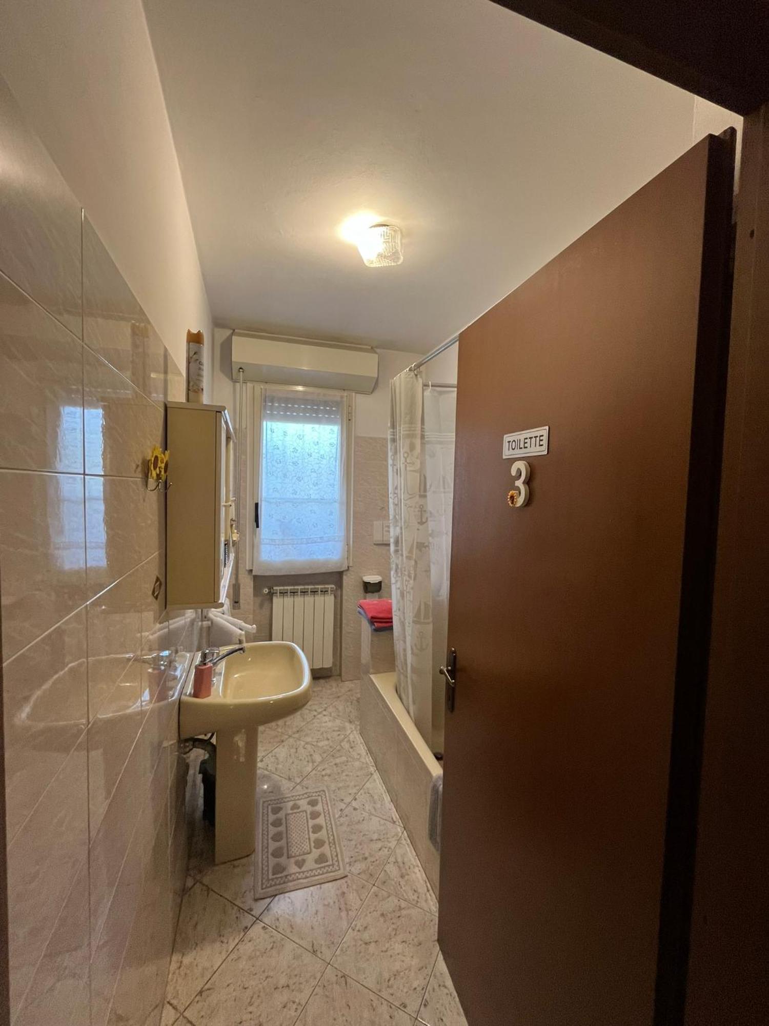 B&B Il Girasole Ortonovo Екстер'єр фото
