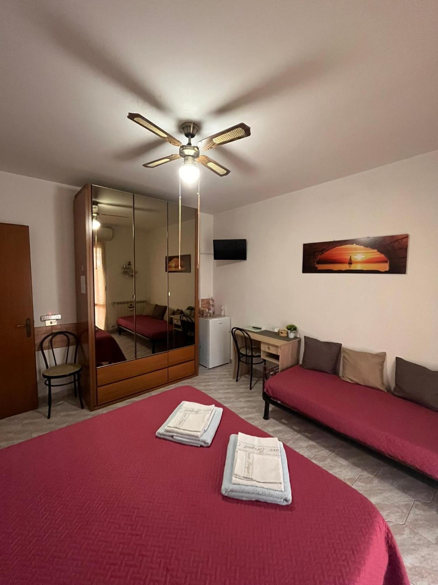 B&B Il Girasole Ortonovo Екстер'єр фото