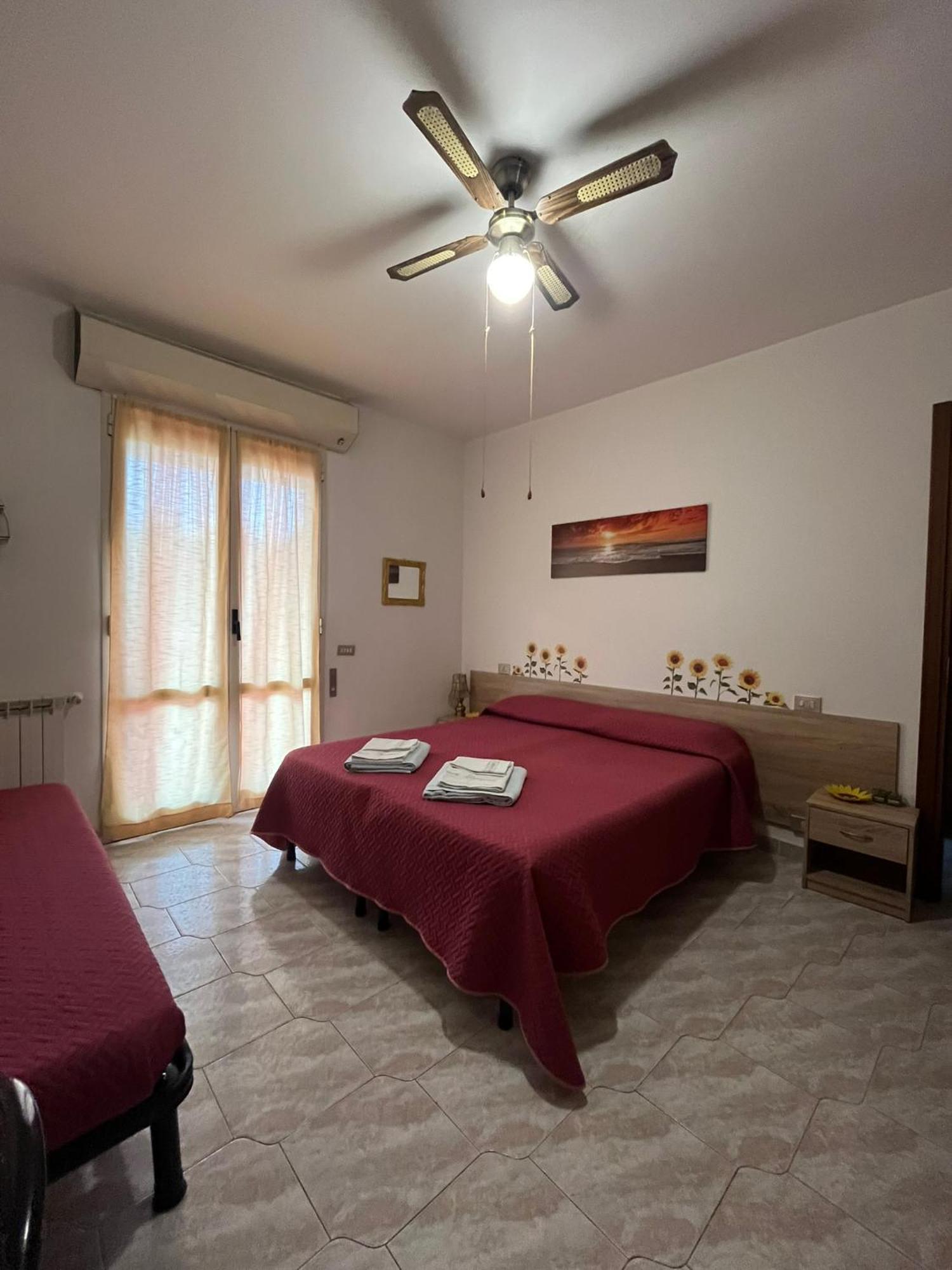 B&B Il Girasole Ortonovo Екстер'єр фото